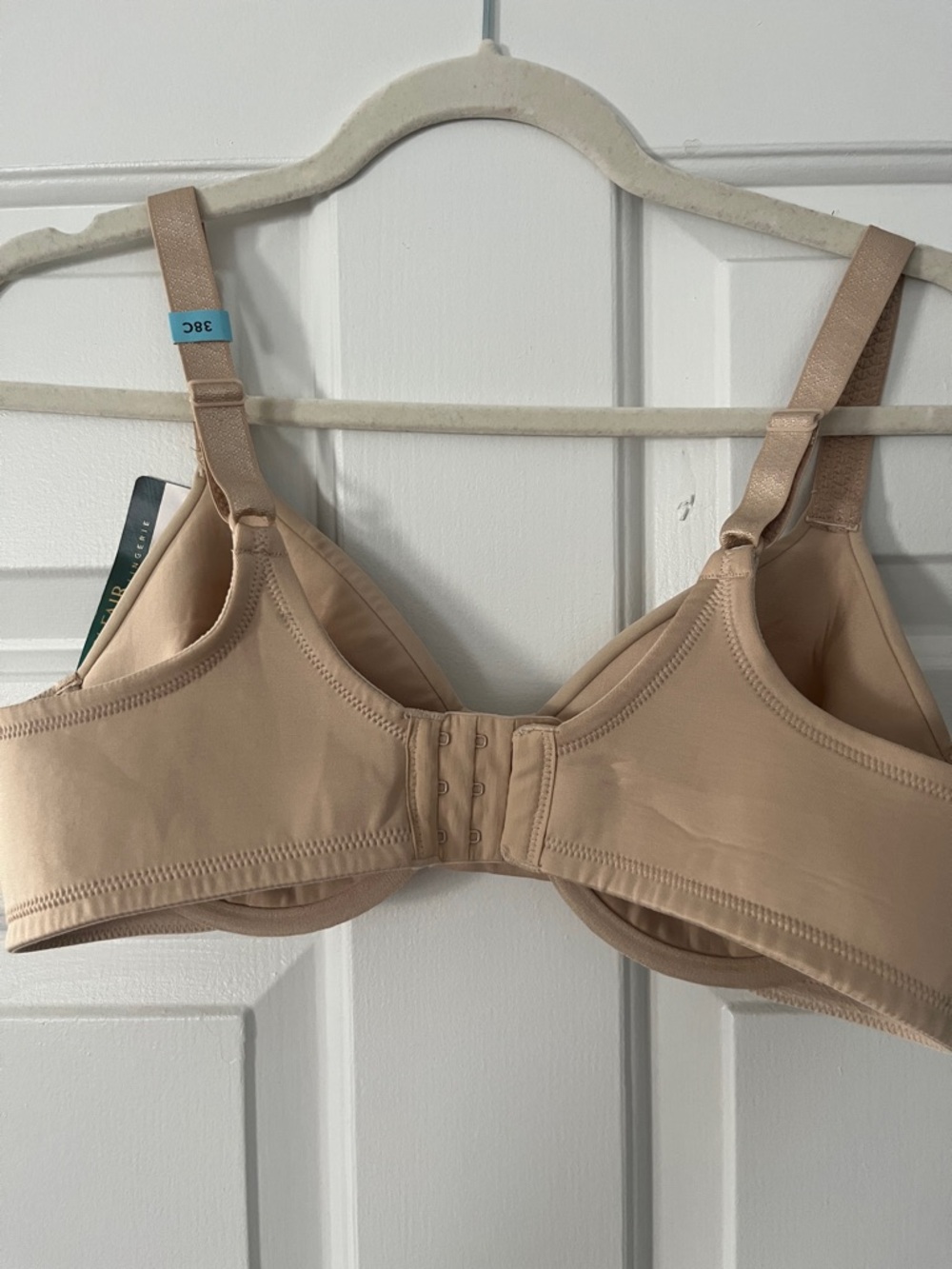 Vanity Fair Beige Smooth Underwire Bra 38C - Picture 5 of 7
